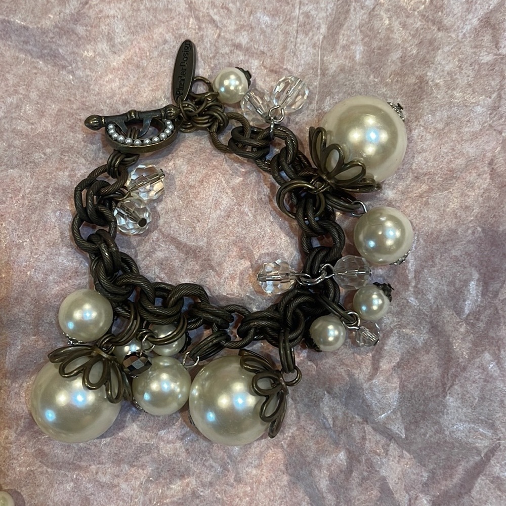 Plunder pearl bracelet